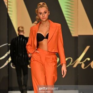 Meet your Posher, Gretchen